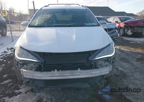 2018 Chrysler Pacifica Limited z USA, uszkodzony, nr VIN 2C4RC1GG4JR232681